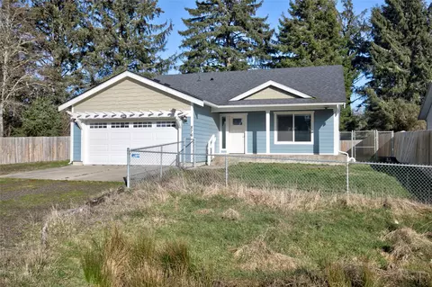 876 SE Mount Olympus Ave, Ocean Shores, WA 98569