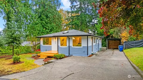 Exterior - 24224 4th Pl W, Bothell, WA 98021 photo 3 of 6