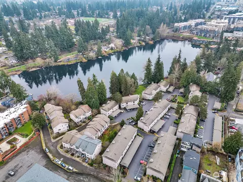 1138 N 198th St #D202, Shoreline, WA 98133