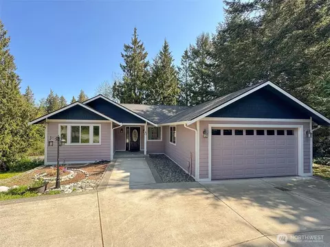 60 Alderwood Dr, Sequim, WA 98382