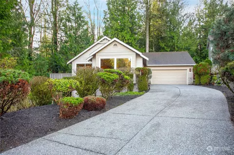 1848 Lakeside Ln, Bellingham, WA 98229
