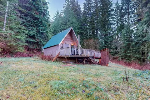 33114 S Shore Dr, Mount Vernon, WA 98274