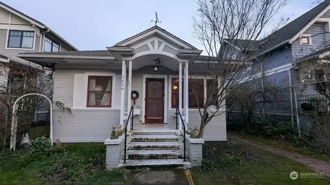 2426 4th Ave W, Seattle, WA 98119