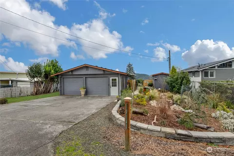 10140 Windward Dr NW, Olympia, WA 98502