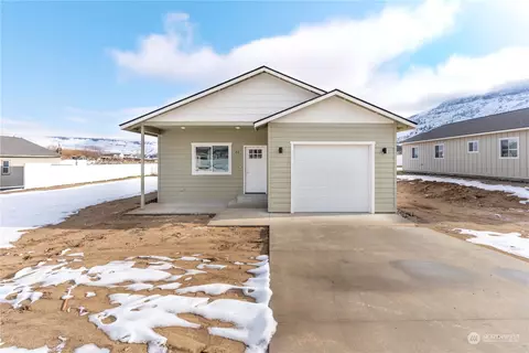22 Lavon Ln, Malaga, WA 98828