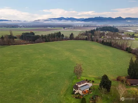 19382 Dry Slough Rd, Mount Vernon, WA 98273