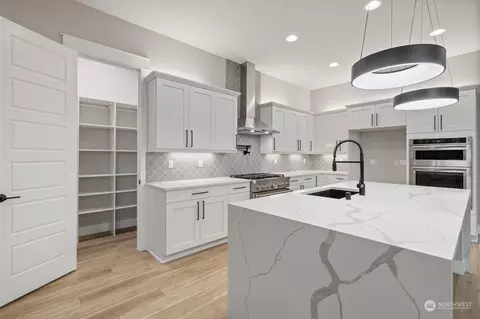 Kitchen - 1412 238th St SE, Bothell, WA 98021 photo 1 of 2