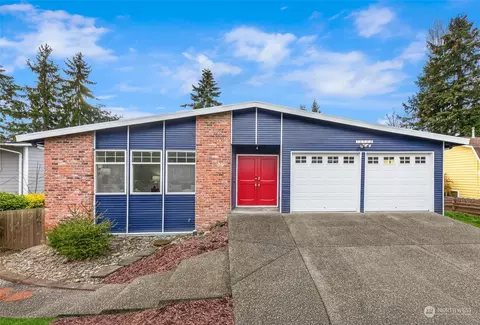 13523 115th Ave NE, Kirkland, WA 98034