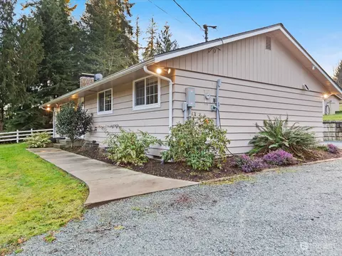 27612 Grandview Rd, Arlington, WA 98223