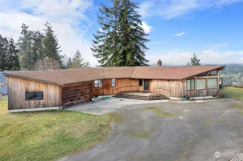 176 Dow Ridge Dr N, Eatonville, WA 98328