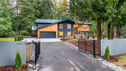 18419 S Tapps Dr E, Lake Tapps, WA 98391