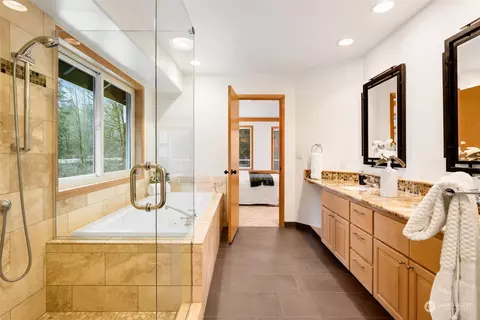 11115 NE 160th Pl, Bothell, WA 98011 photo 24