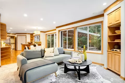 11115 NE 160th Pl, Bothell, WA 98011 photo 8