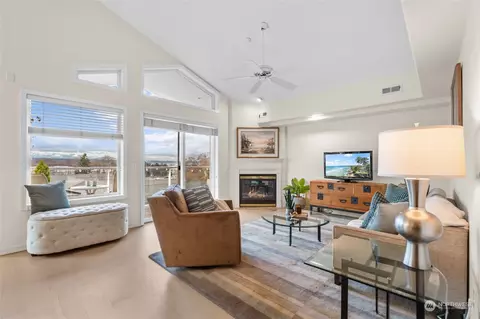 402 3rd Ave S #B303, Edmonds, WA 98020