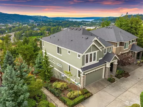 985 3rd Ct NE, Issaquah, WA 98029