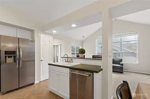 Kitchen - 400 228th St SW #D202, Bothell, WA 98021 photo 2 of 2