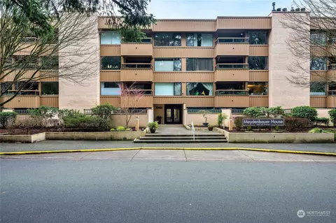 10101 SE 3rd St #302, Bellevue, WA 98004