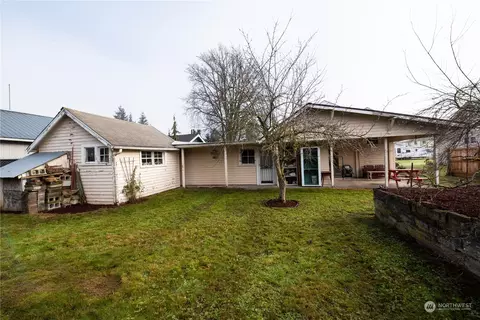 1588 Florence St, Enumclaw, WA 98022 photo 32