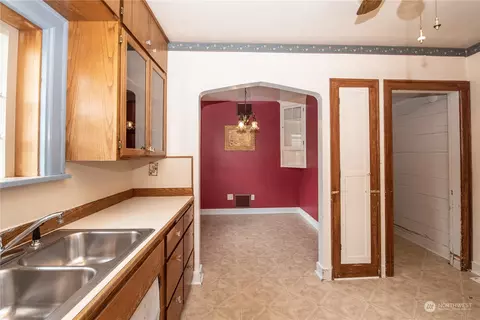1588 Florence St, Enumclaw, WA 98022 photo 16