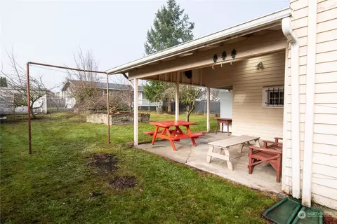 1588 Florence St, Enumclaw, WA 98022 photo 36