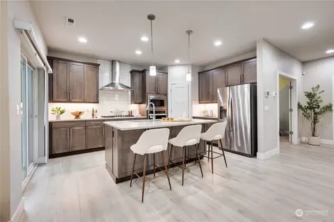 Kitchen - 4432 234th Pl SE, Bothell, WA 98021 photo 3 of 7