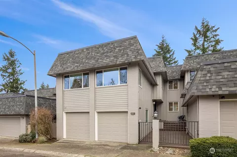 17408 NE 27th St #39, Redmond, WA 98052