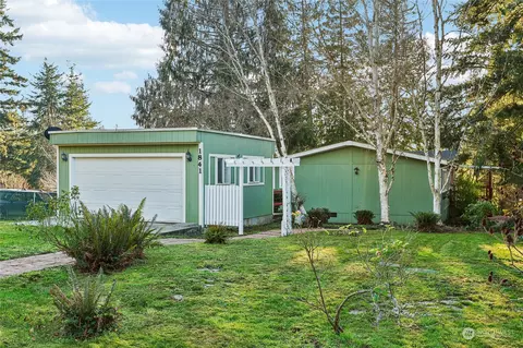 1841 Lake Dr, Camano Island, WA 98282