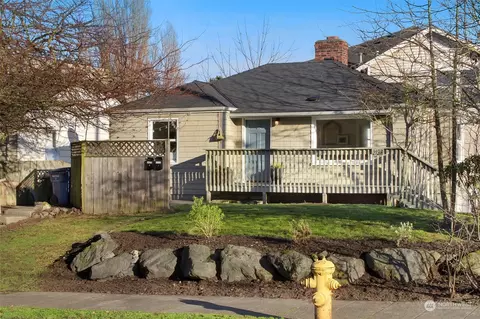 3402 22nd Ave W, Seattle, WA 98199