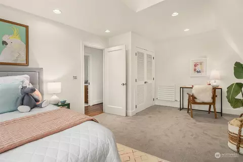 1925 E Lynn St, Seattle, WA 98112 photo 22