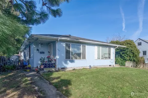 227 24th Ave, Longview, WA 98632