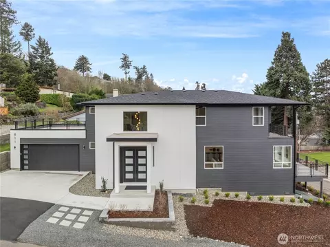811 S 272nd St, Des Moines, WA 98198