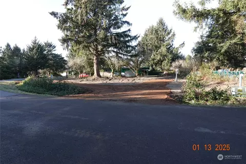 128 Satsop St NW, Ocean Shores, WA 98569