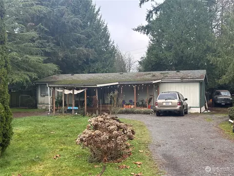517 Logan Rd, Lynnwood, WA 98036