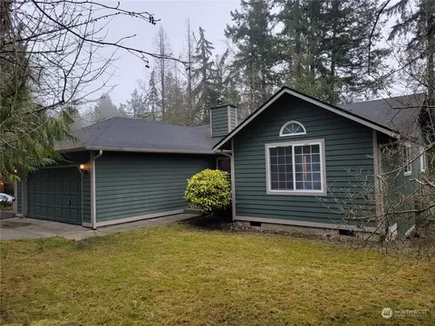 3988 Silver Ln NW, Bremerton, WA 98312