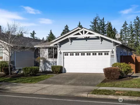 8222 Vashon Dr, Lacey, WA 98516