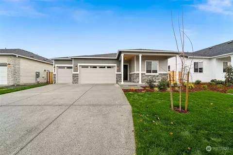 11809 63rd St Ct E Ct E #19, Puyallup, WA 98372