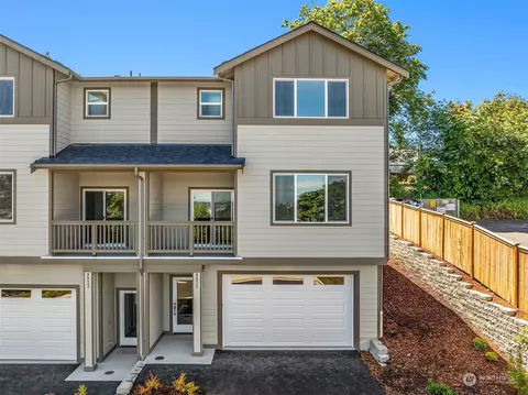 9931 14th Ave S #B-5, Seattle, WA 98108