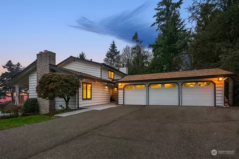 8025 Cyrus Pl, Edmonds, WA 98026