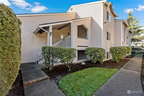 1825 S 330th St #F101, Federal Way, WA 98003