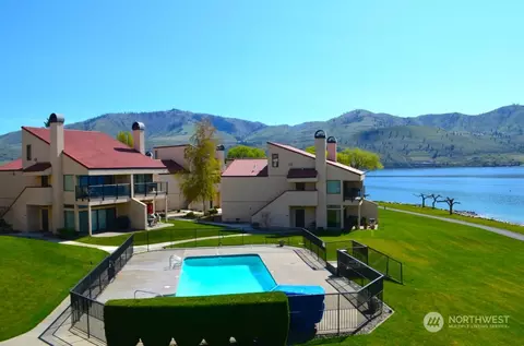 100 Lake Chelan Shores Dr #10-5, Chelan, WA 98816