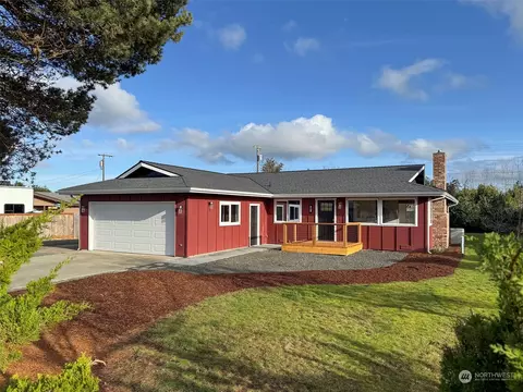 40 Valley View Dr, Sequim, WA 98382