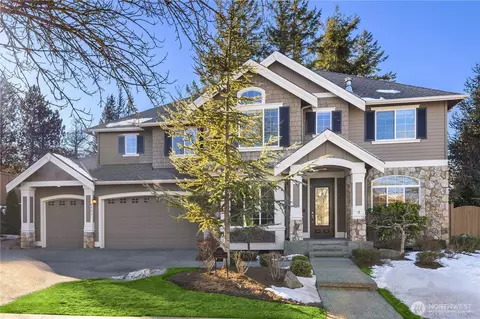 6421 Fairway Pl SE, Snoqualmie, WA 98065