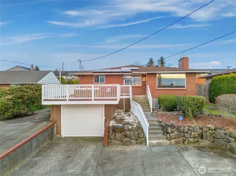 1251 S Jackson Ave, Tacoma, WA 98465