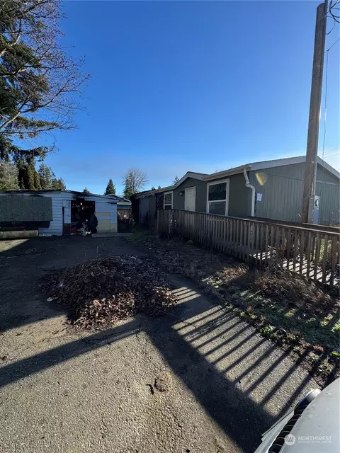 15919 81st St E #80, Puyallup, WA 98375