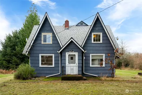 12210 34th Ave E, Tacoma, WA 98446