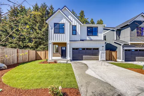 8708 Schoolway Pl NW, Silverdale, WA 98383