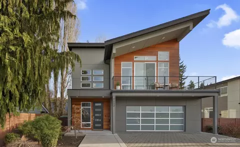 9050 15th Ave SW, Seattle, WA 98106