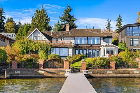 16520 Shore Dr NE, Lake Forest Park, WA 98155