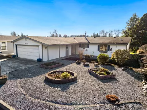 23632 Lake Dr E, Bothell, WA 98021 photo 2