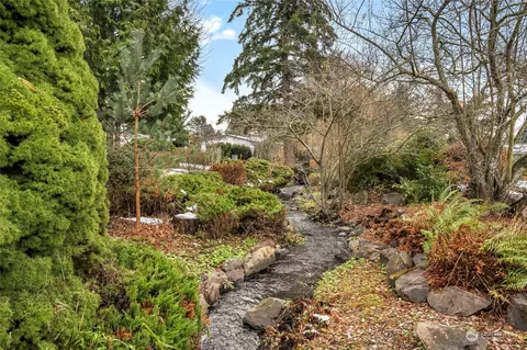 23632 Lake Dr E, Bothell, WA 98021 photo 39
